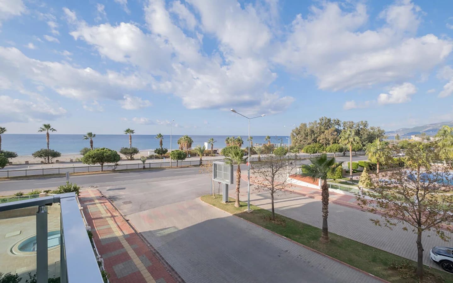 Beachfront 1 Bedroom Apartment in Kestel